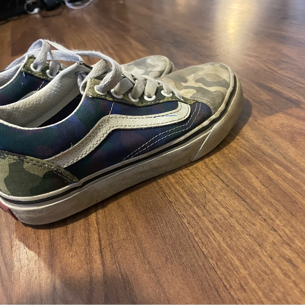 Gently used boys vans